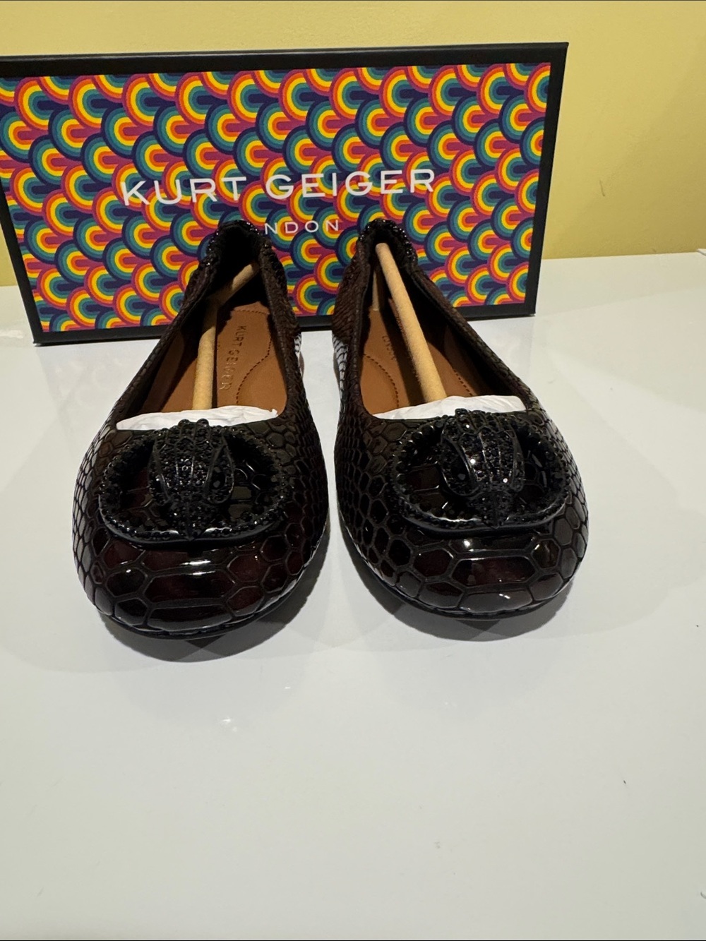 NIB Kurt Geiger ballerina flats size 6.